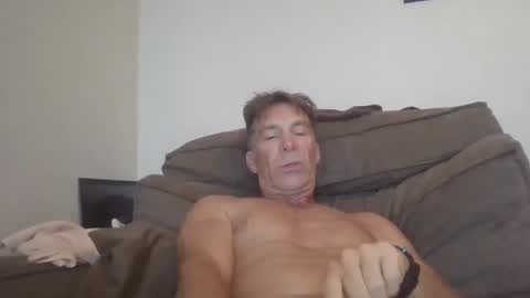 Snapshot of 00superdick chatting on March 17, 5:44 am 00superdick online show from March 17, 5:44 am