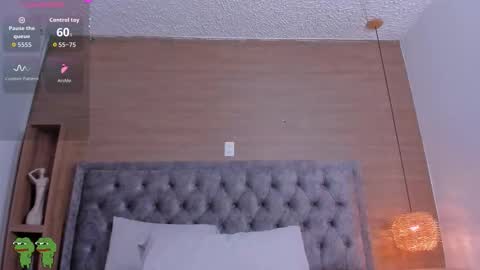 Snapshot of 01ashley chatting on February 4, 8:14 pm ASHLEY online show from February 4, 8:14 pm