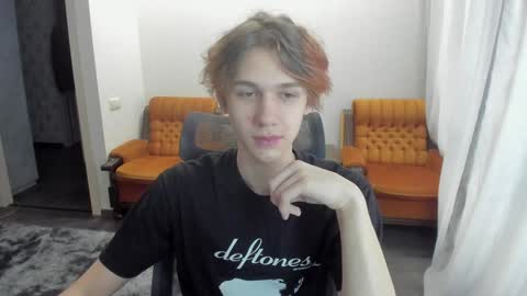 Snapshot of 0verlandd chatting on December 24, 6:00 am Adam online show from December 24, 6:00 am