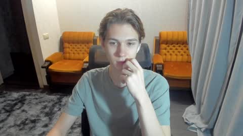 Snapshot of 0verlandd chatting on January 15, 12:30 am Adam online show from January 15, 12:30 am