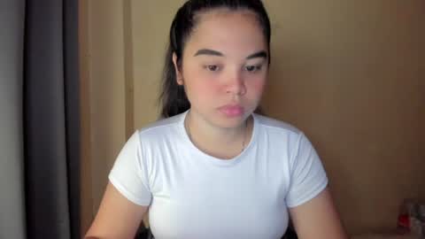 Snapshot of 0wwlo0k chatting on July 13, 7:22 am 0wwlo0k online show from July 13, 7:22 am
