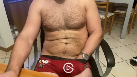 Snapshot of 100piedi1 chatting on December 15, 1:32 pm 100piedi1 online show from December 15, 1:32 pm