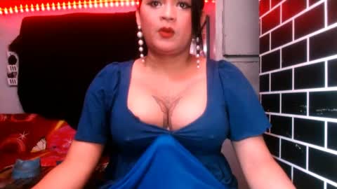 Snapshot of 11inchmonstercock4u chatting on January 9, 2:11 am i am trixie im Your Selfsucking Mistress online show from January 9, 2:11 am
