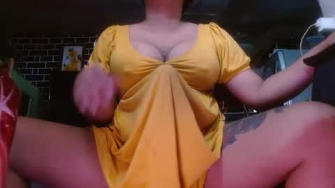 Snapshot of 11inchmonstercock4u chatting on October 10, 3:27 am i am trixie im Your Selfsucking Mistress online show from October 10, 3:27 am