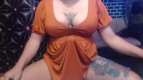  i am trixie im Your Selfsucking Mistress  online show from March 23, 3:32 am