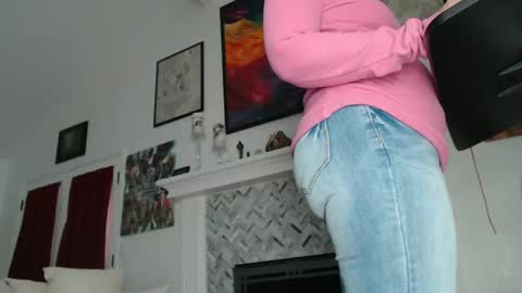 Aurora Willows online show from February 18, 10:58 pm