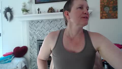 Snapshot of 11willowandjohn11 chatting on May 13, 6:27 pm Aurora Willows online show from May 13, 6:27 pm