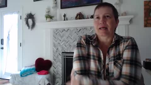 Snapshot of 11willowandjohn11 chatting on May 20, 2:56 pm Aurora Willows online show from May 20, 2:56 pm