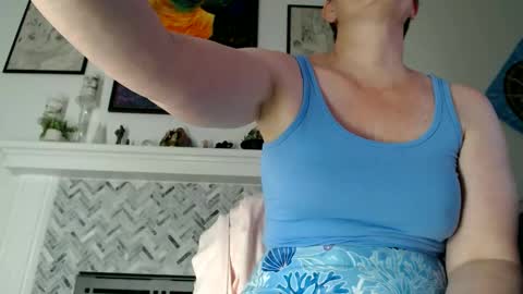 Snapshot of 11willowandjohn11 chatting on May 24, 2:16 am Aurora Willows online show from May 24, 2:16 am