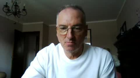 Snapshot of 123456ant chatting on April 3, 6:50 pm 123456ant online show from April 3, 6:50 pm