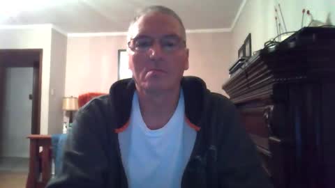 Snapshot of 123456ant chatting on April 22, 2:58 am 123456ant online show from April 22, 2:58 am