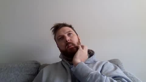 Snapshot of 123holt123 chatting on February 9, 7:07 pm 123holt123 online show from February 9, 7:07 pm