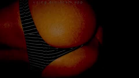 Snapshot of 12captnhook18 chatting on December 2, 3:45 am 12captnhook18 online show from December 2, 3:45 am