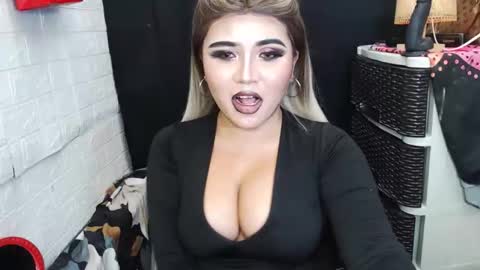 sexy kia online show from November 7, 2:00 am