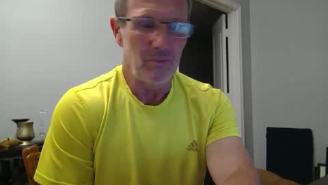 13glanmorfa online show from May 22, 4:19 am