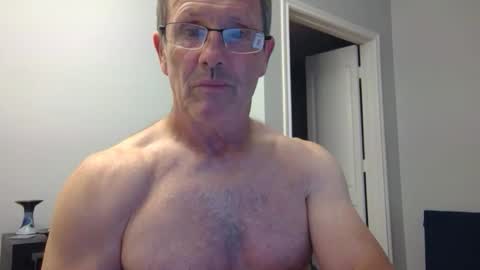 13glanmorfa online show from May 27, 3:36 am