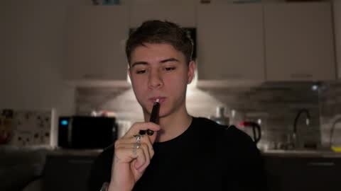 Snapshot of 168gio chatting on November 23, 3:01 pm Lance online show from November 23, 3:01 pm