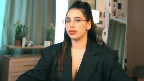 Jessica online show from April 13, 5:02 am