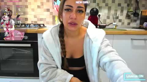 18belleskinny online show from October 3, 8:22 am