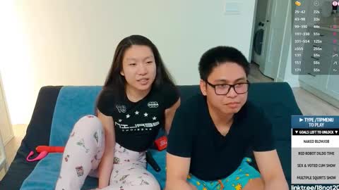 Snapshot of 18not20 chatting on February 3, 2:53 am Tong Ralph online show from February 3, 2:53 am