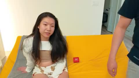 Snapshot of 18not20 chatting on February 7, 1:20 am Tong Ralph online show from February 7, 1:20 am