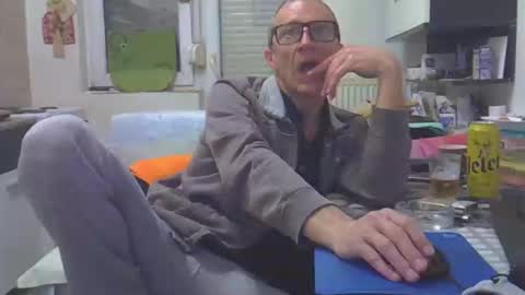 1973man online show from February 15, 11:34 pm