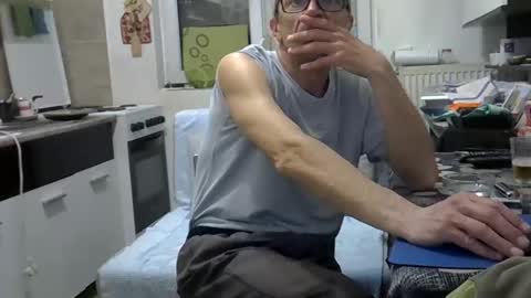 1973man online show from March 1, 7:27 pm