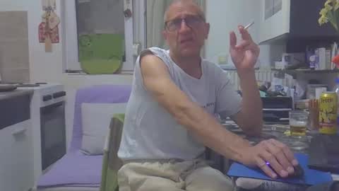 1973man online show from May 30, 7:44 pm