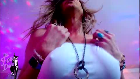 Snapshot of 1_hot_ts chatting on December 10, 9:00 pm Tawni Vixen online show from December 10, 9:00 pm