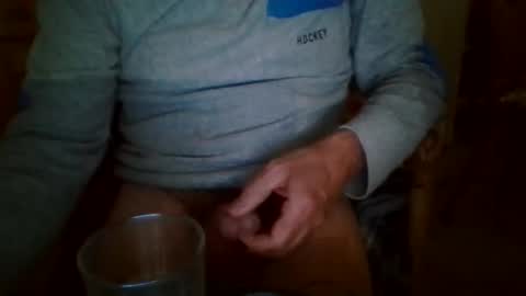 Snapshot of 1guido chatting on December 2, 11:45 pm Guido online show from December 2, 11:45 pm