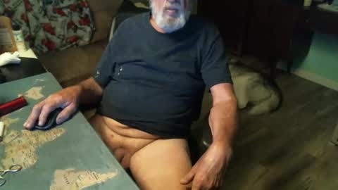 1handyanddee online show from February 28, 1:06 am