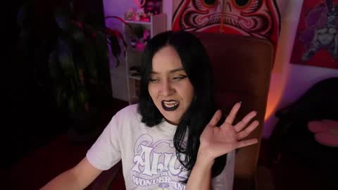 1hannamontana online show from May 16, 12:29 am