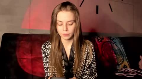 Snapshot of 1i1ypa1mer chatting on February 18, 11:52 pm Lily 3 online show from February 18, 11:52 pm