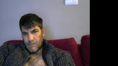 Snapshot of 1italianpassionate chatting on February 4, 10:34 pm 1italianpassionate online show from February 4, 10:34 pm