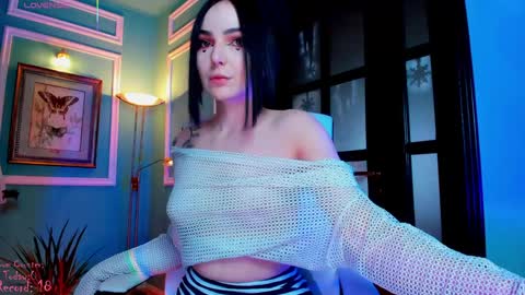 Moona  online show from February 4, 12:00 pm