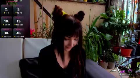 Moona  online show from September 24, 7:23 am