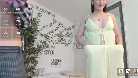 Moona  online show from June 13, 6:50 pm