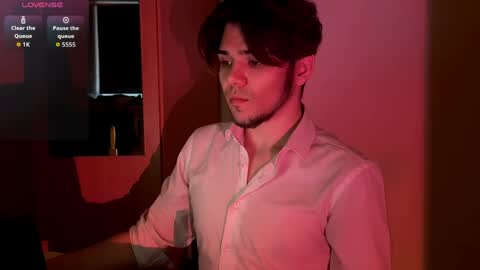 1roberttt online show from May 30, 10:07 pm
