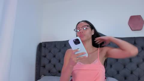 1Threestar online show from April 1, 12:28 pm