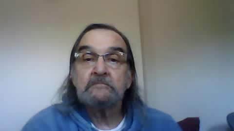 1valentine online show from December 18, 4:39 pm