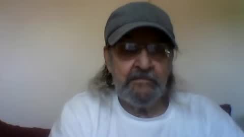 1valentine online show from October 31, 7:04 pm