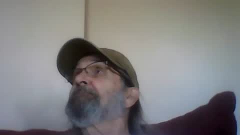 Snapshot of 1valentine chatting on April 26, 4:37 pm 1valentine online show from April 26, 4:37 pm