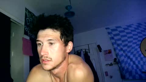 Snapshot of 21yearsy0ung9icheshung chatting on September 16, 12:00 am AlecurClit online show from September 16, 12:00 am