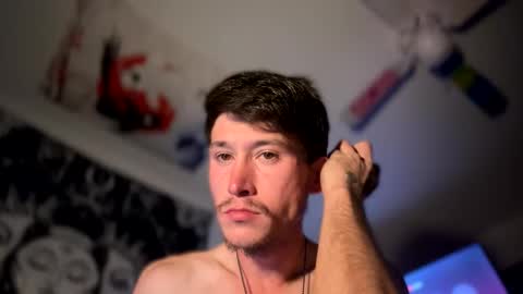 Snapshot of 21yearsy0ung9icheshung chatting on November 23, 2:00 am AlecurClit online show from November 23, 2:00 am