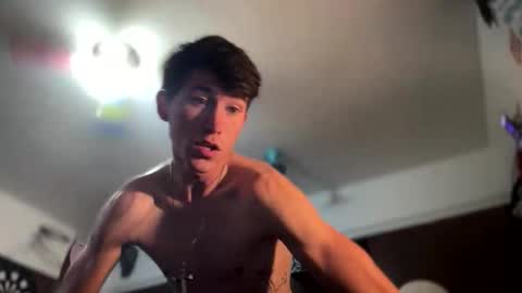 Snapshot of 21yearsy0ung9icheshung chatting on November 28, 6:21 pm AlecurClit online show from November 28, 6:21 pm