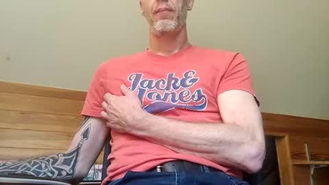 22_acacia_avenue online show from May 20, 8:42 am