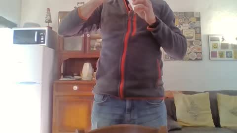 22esserre online show from January 13, 12:13 pm