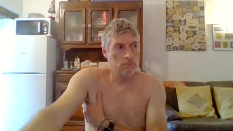Snapshot of 22esserre chatting on June 24, 11:53 am 22esserre online show from June 24, 11:53 am