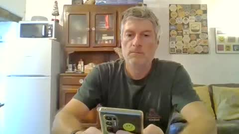 Snapshot of 22esserre chatting on July 2, 11:49 am 22esserre online show from July 2, 11:49 am
