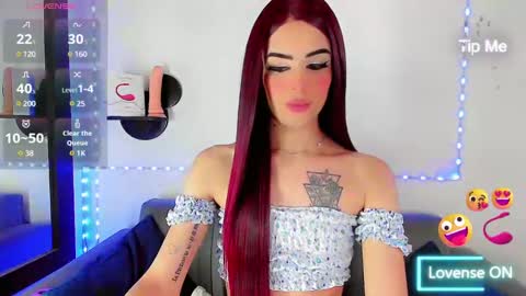 IVANA SICONYKS online show from February 18, 8:03 pm